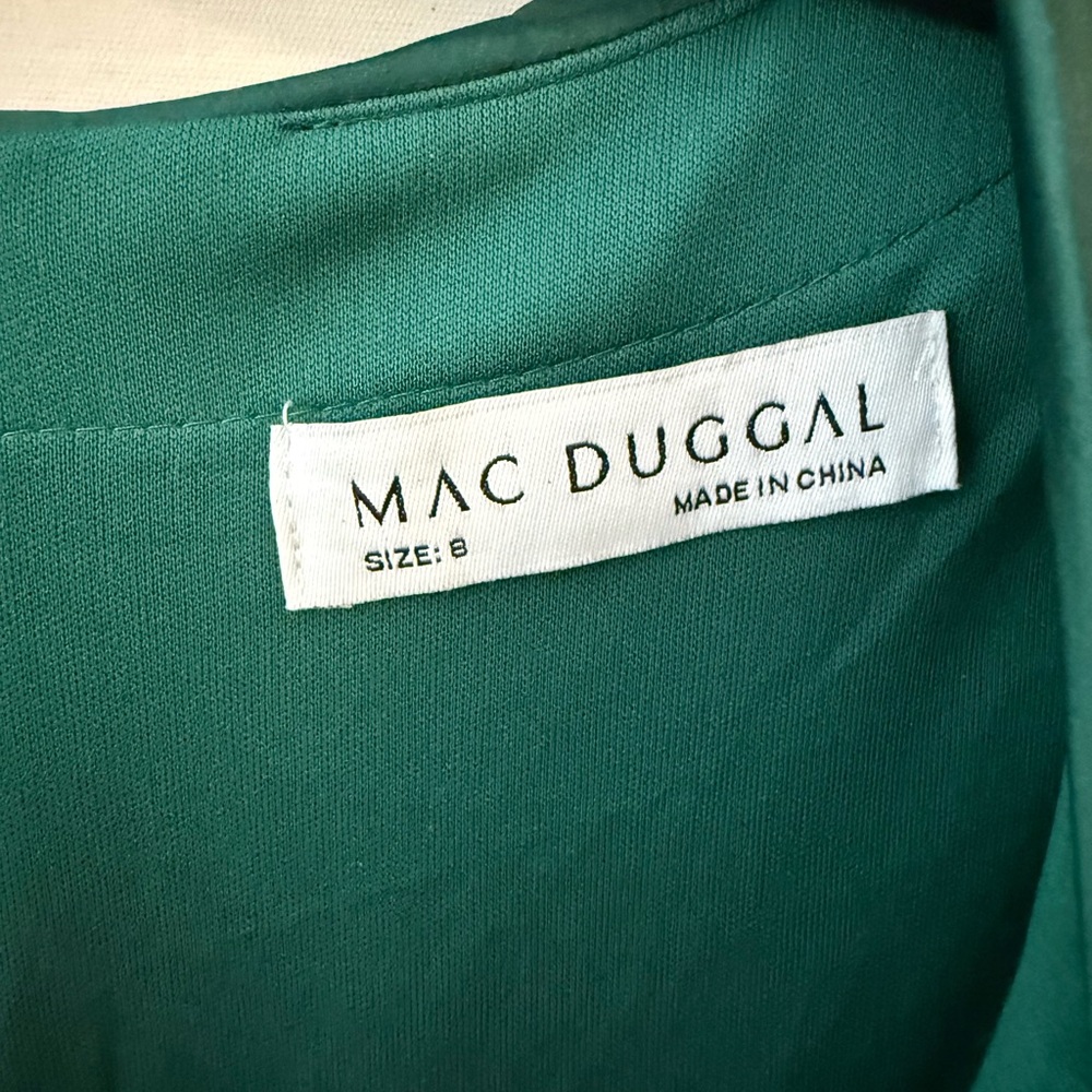 Mac Duggal Emerald Green Long Sleeve Bishop Satin Cocktail Dress - Picture 4 of 9